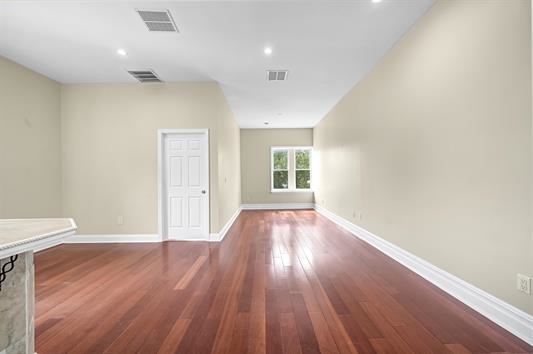 240 CLENDENNY AVE Unit: 5A