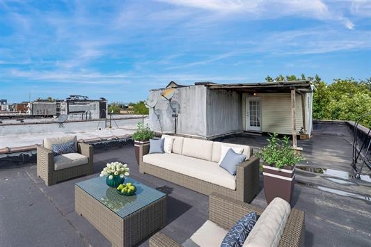 240 CLENDENNY AVE Unit: 5A
