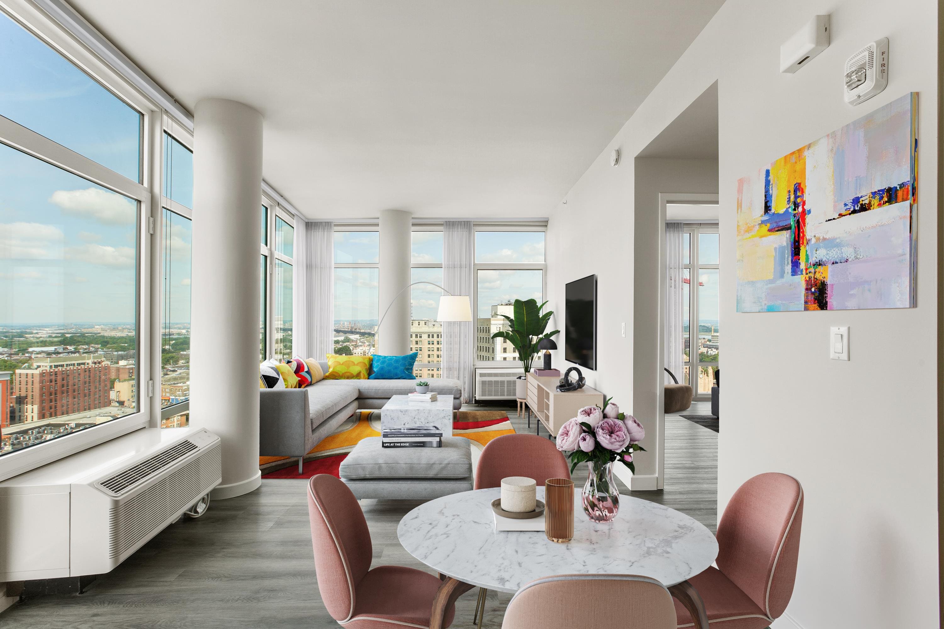 413 SUMMIT AVE Unit: 1501
