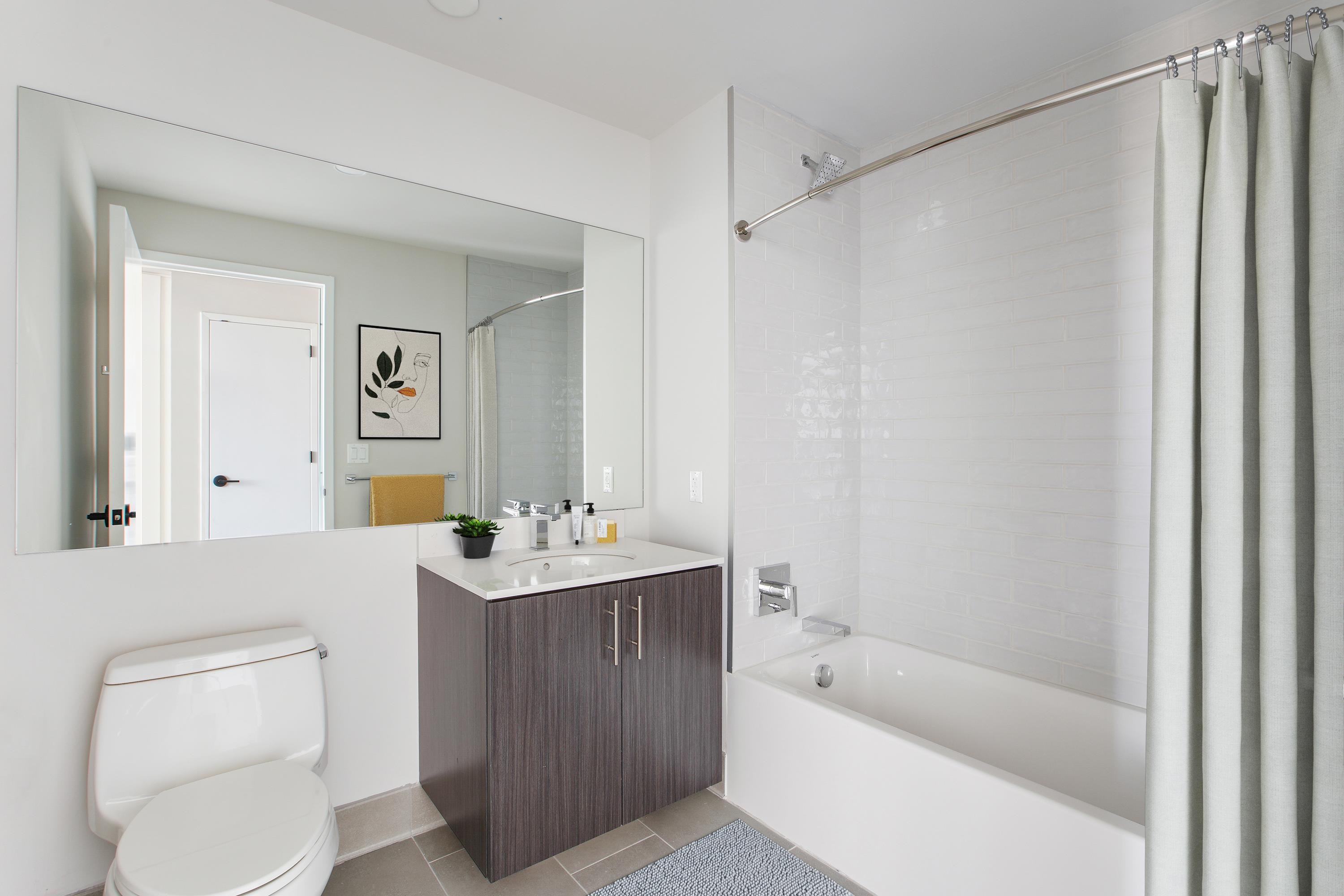413 SUMMIT AVE Unit: 311