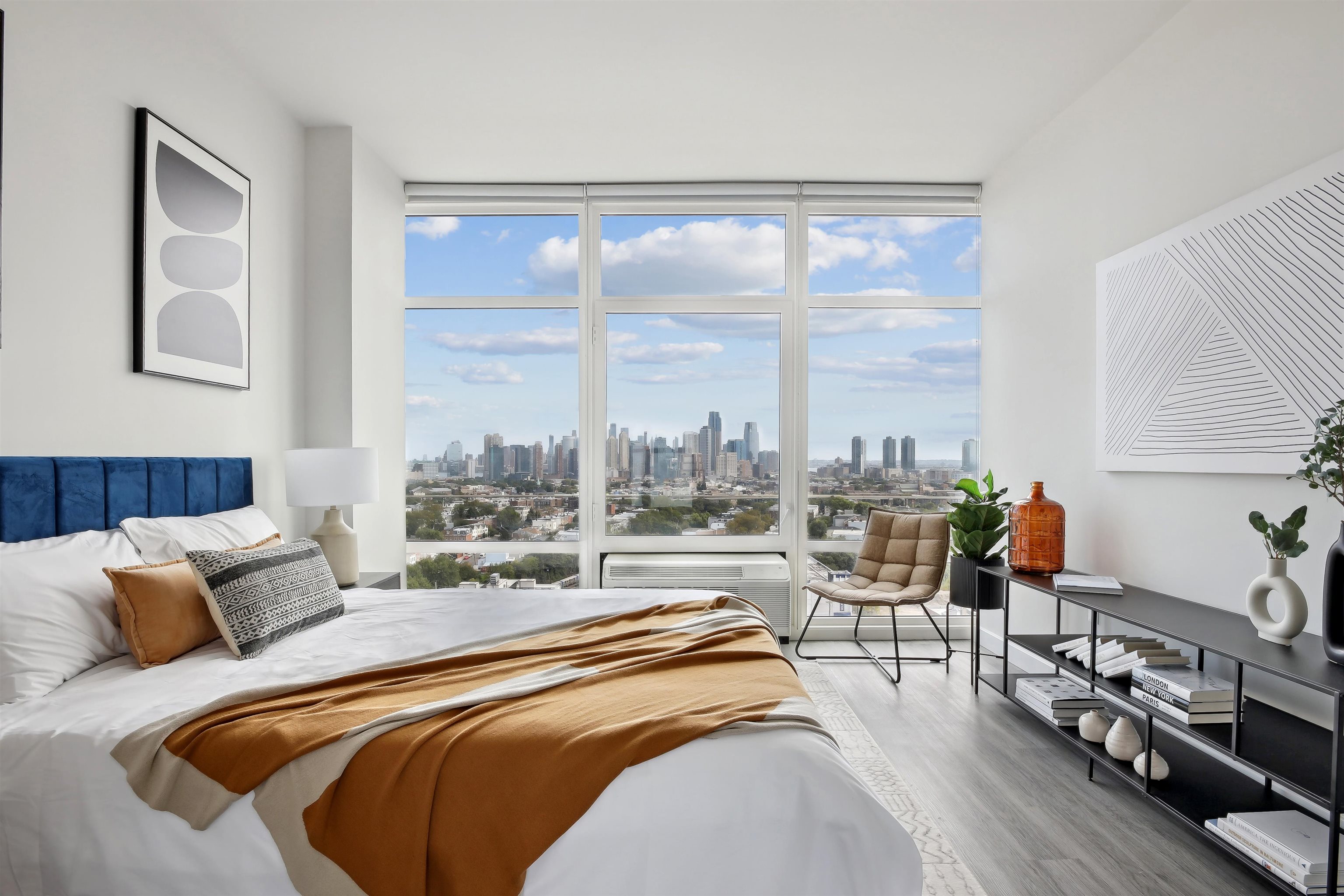 413 SUMMIT AVE Unit: 311