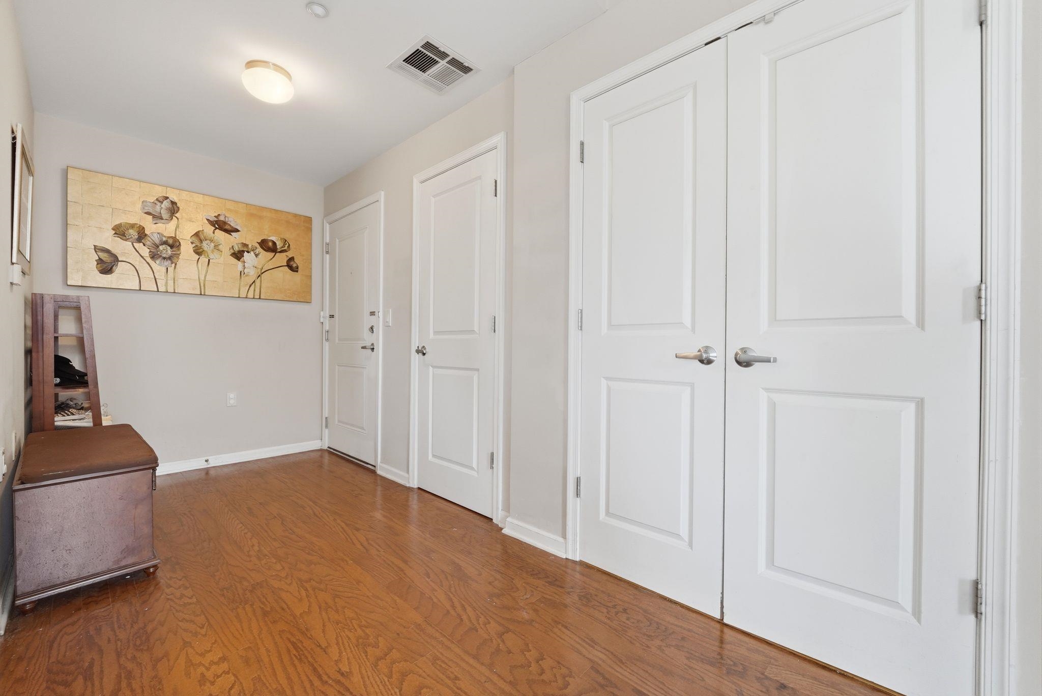 1209 SUMMIT AVE Unit: 407
