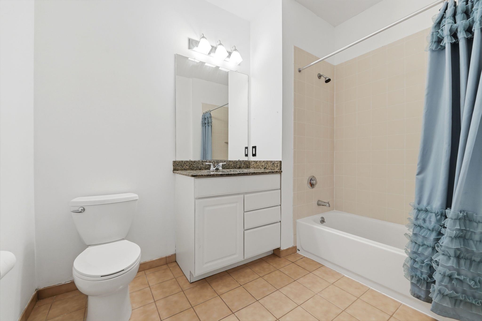 1209 SUMMIT AVE Unit: 407