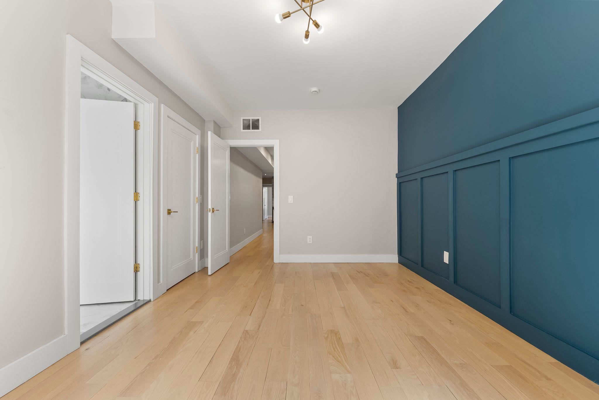 116 BOORAEM AVE Unit: 2