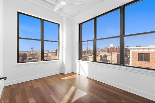 300 COMMUNIPAW AVE Unit: 310