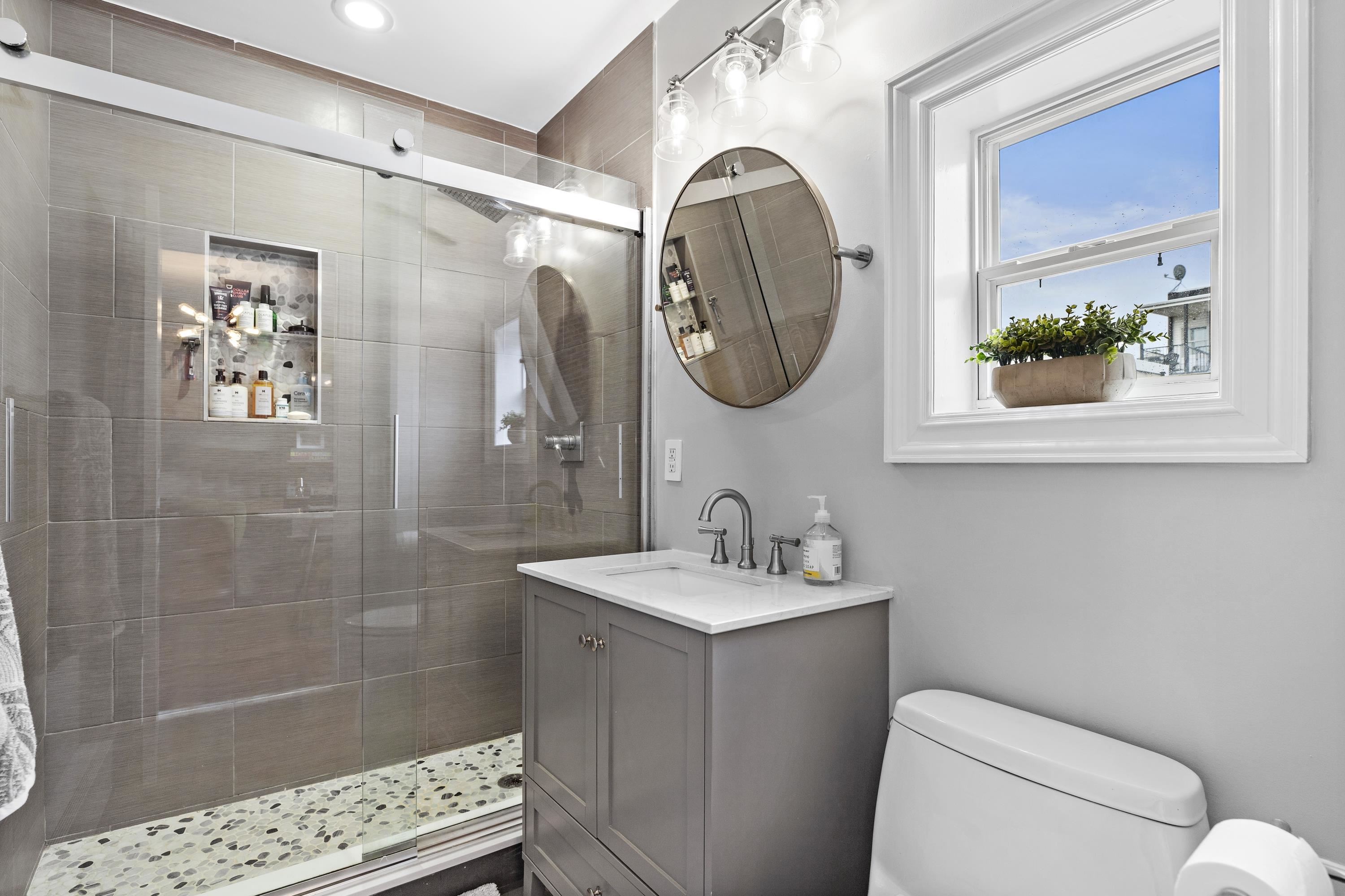 326 MADISON ST Unit: 4