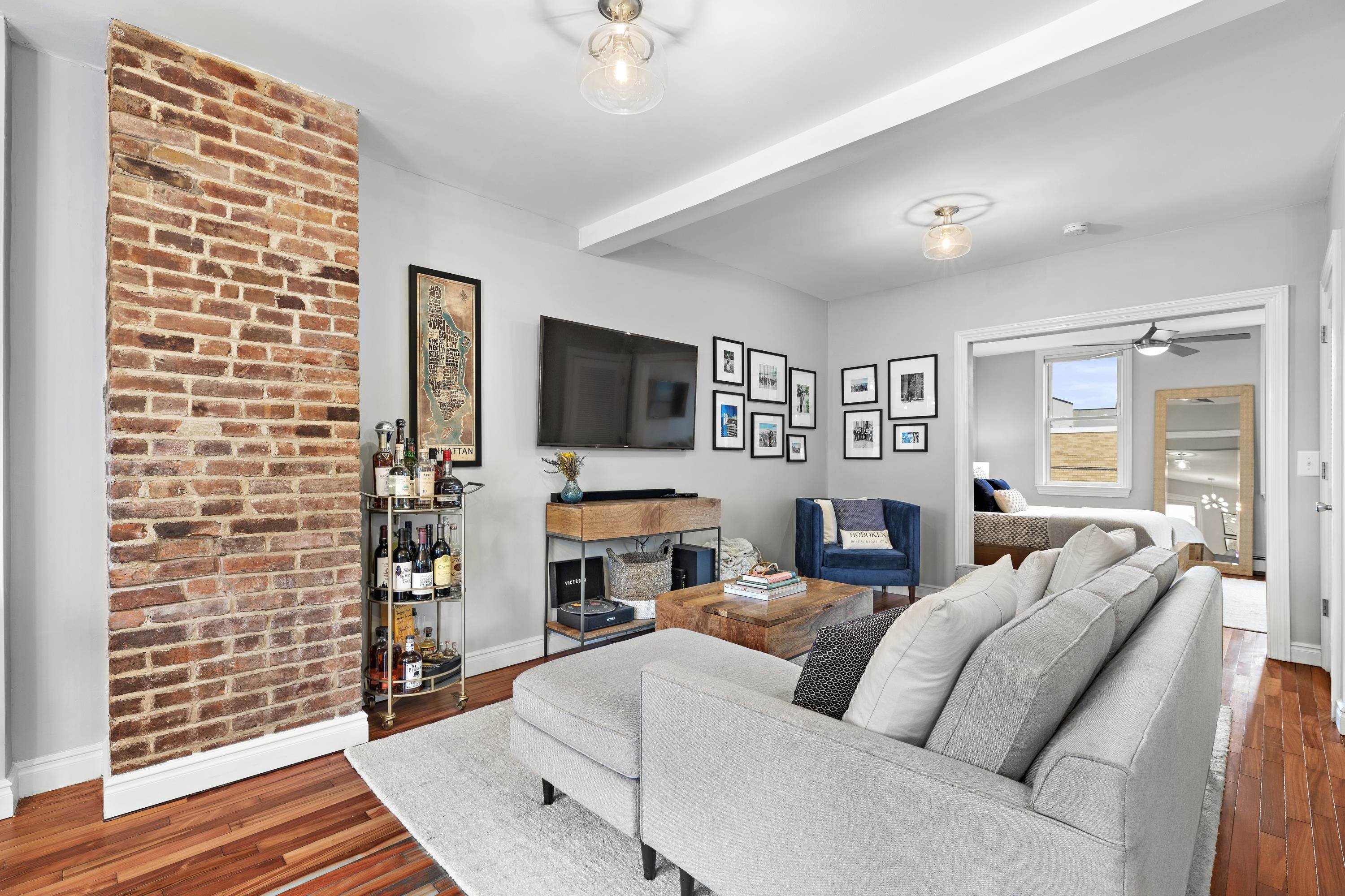 326 MADISON ST Unit: 4