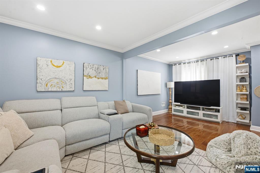 301 Roosevelt Avenue