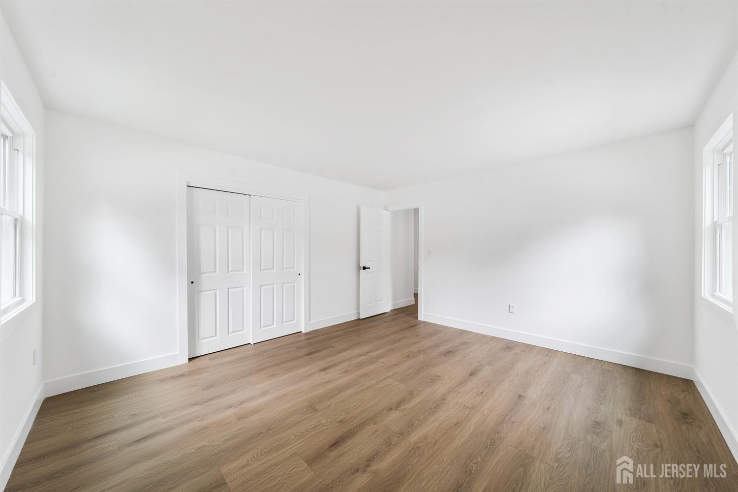 976 Woodmere Drive