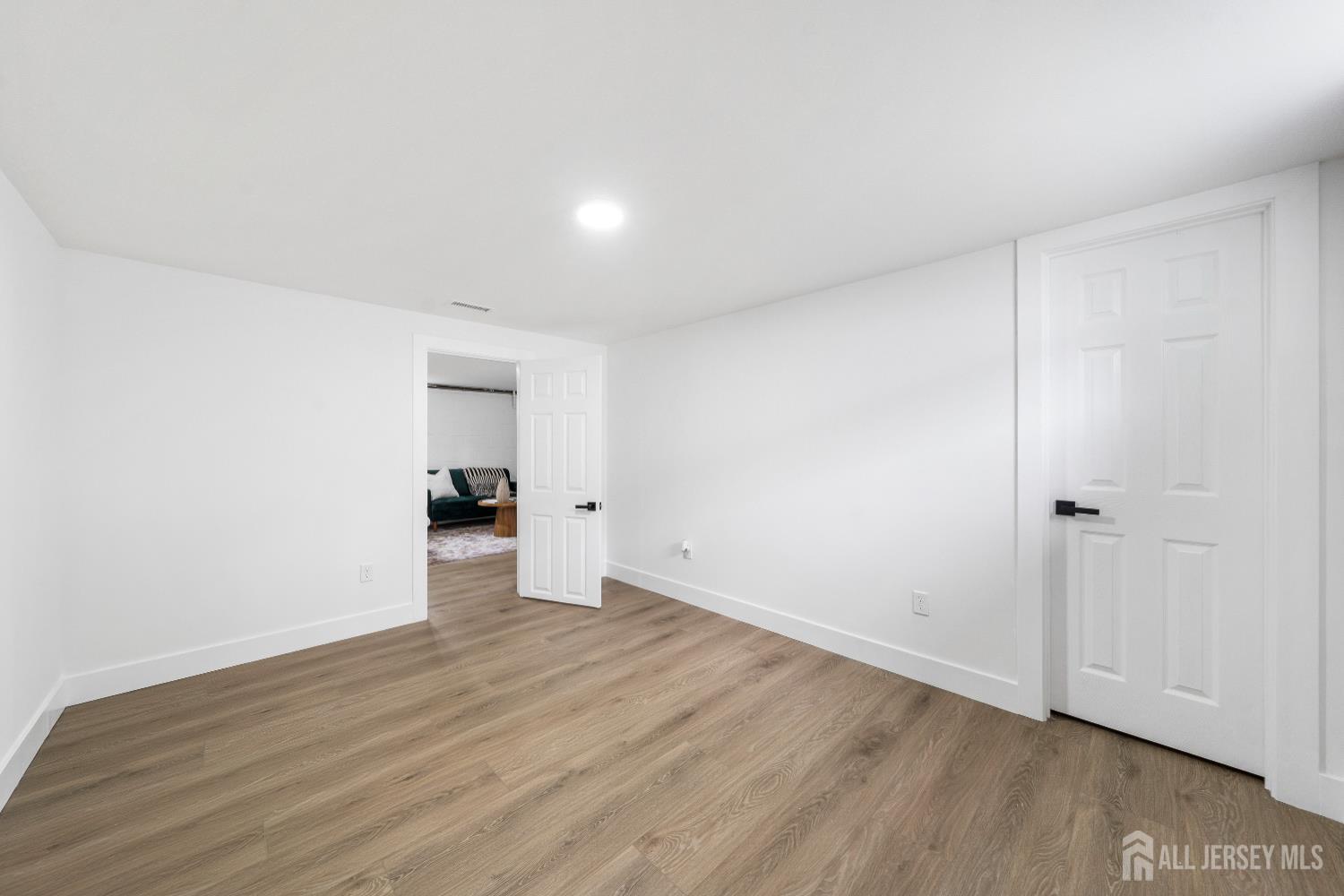 976 Woodmere Drive