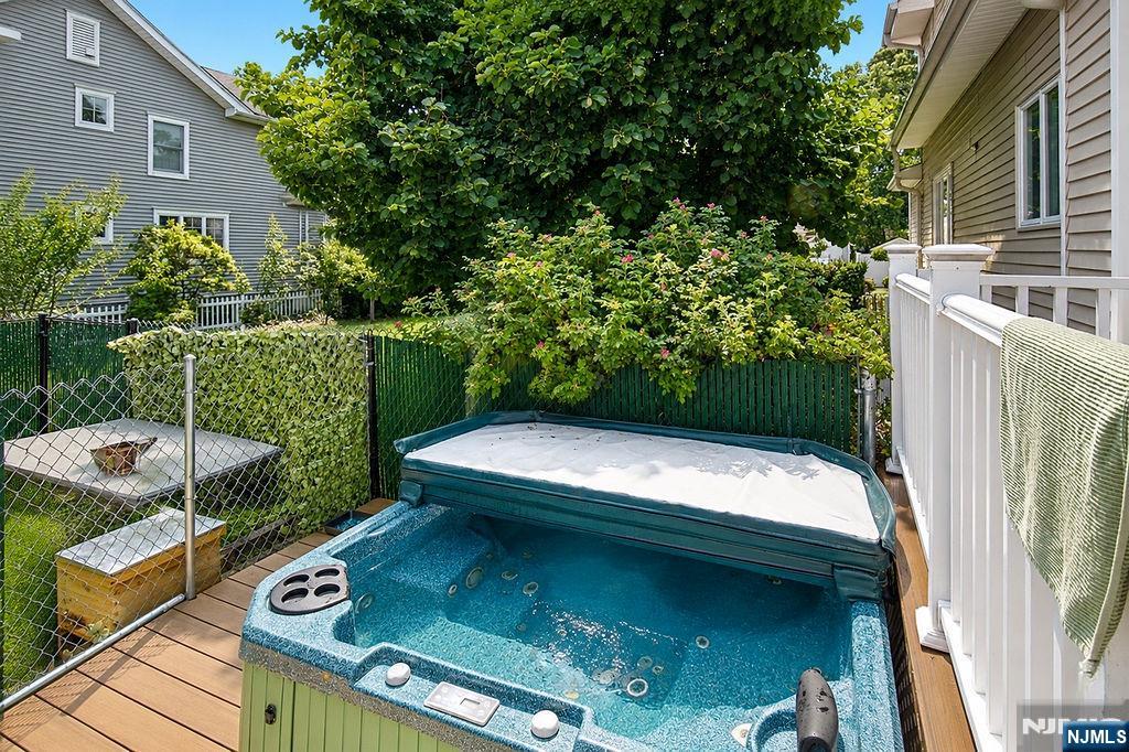 13-23 5th Street