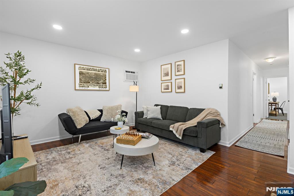 174 Clay Street 1