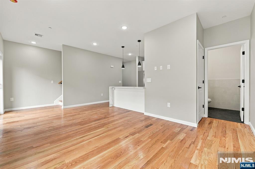 504 Davis Avenue