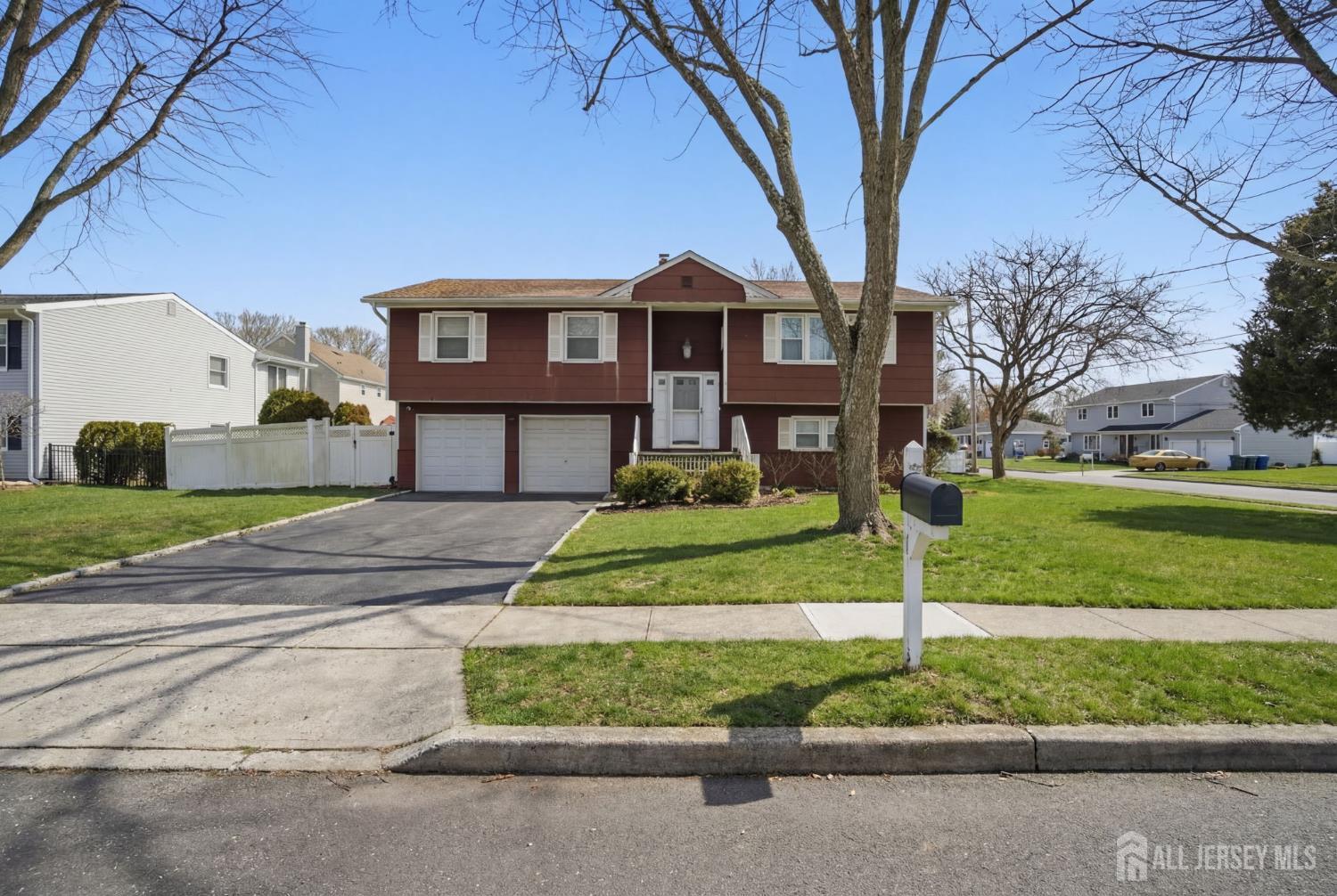 708 Auth Avenue