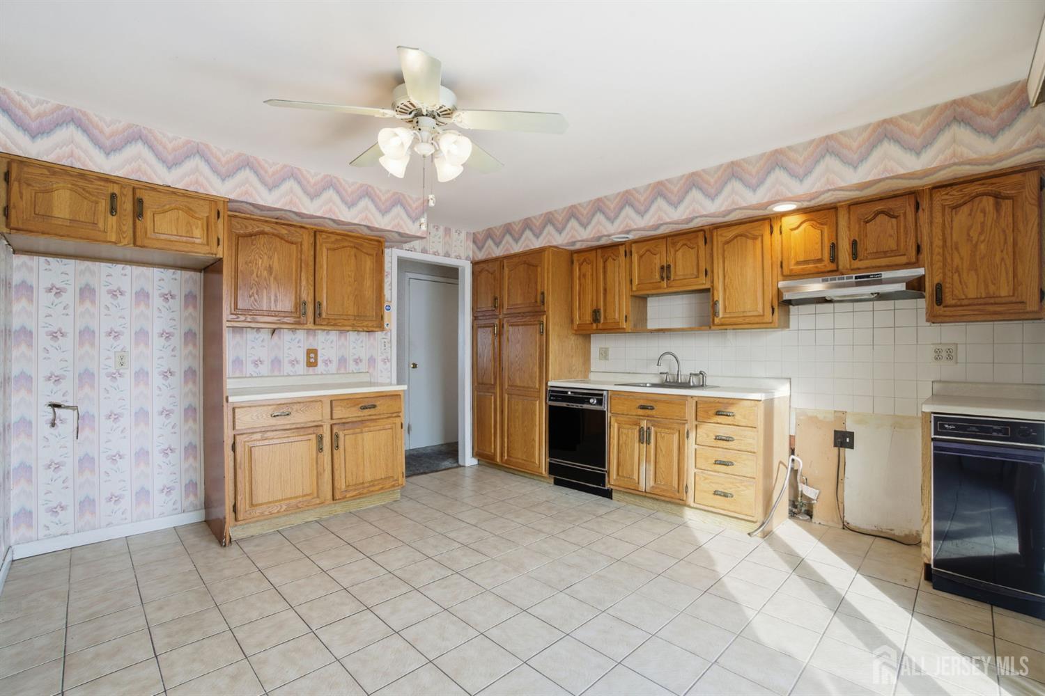 708 Auth Avenue