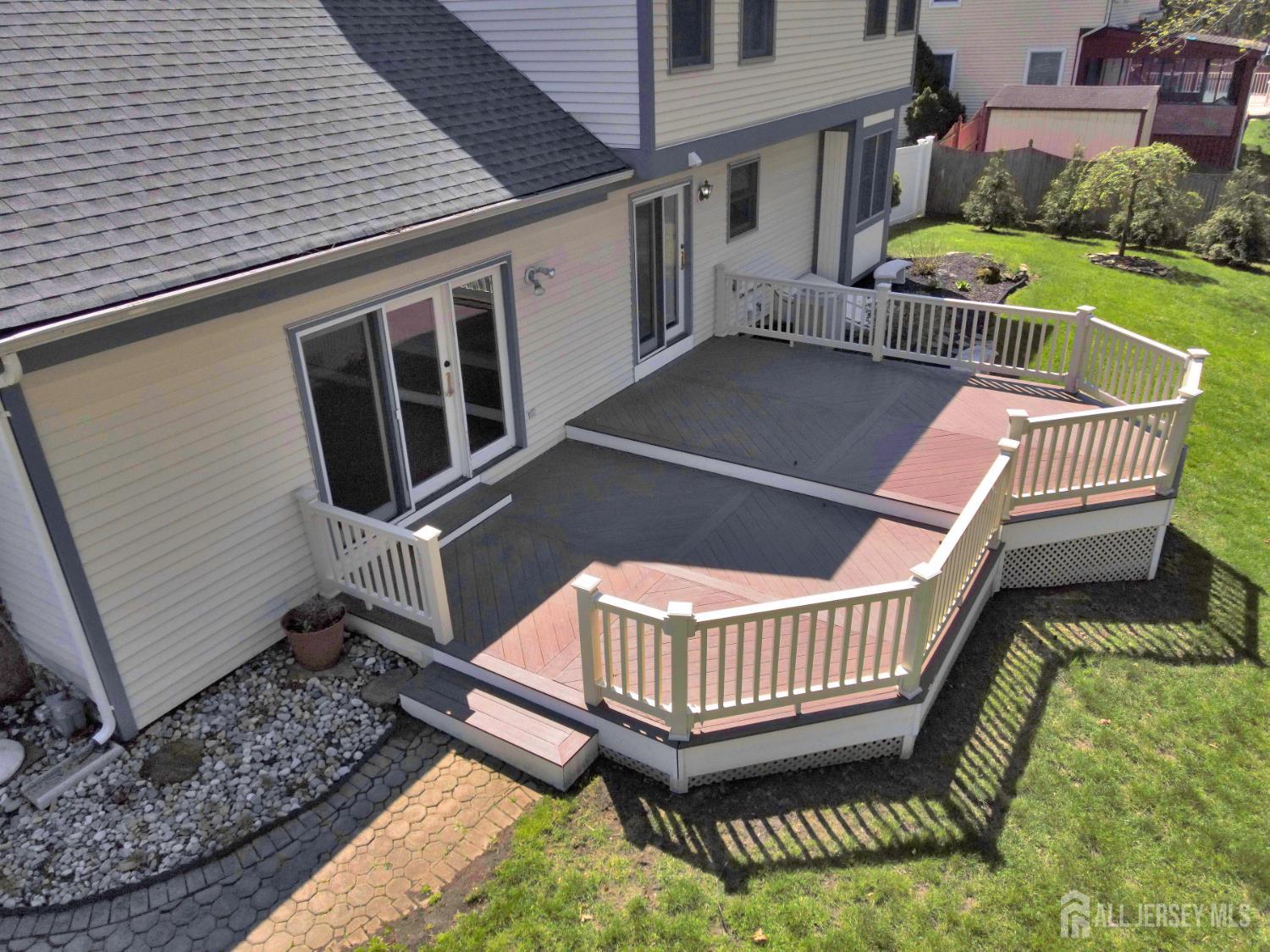 27 Oakland Road