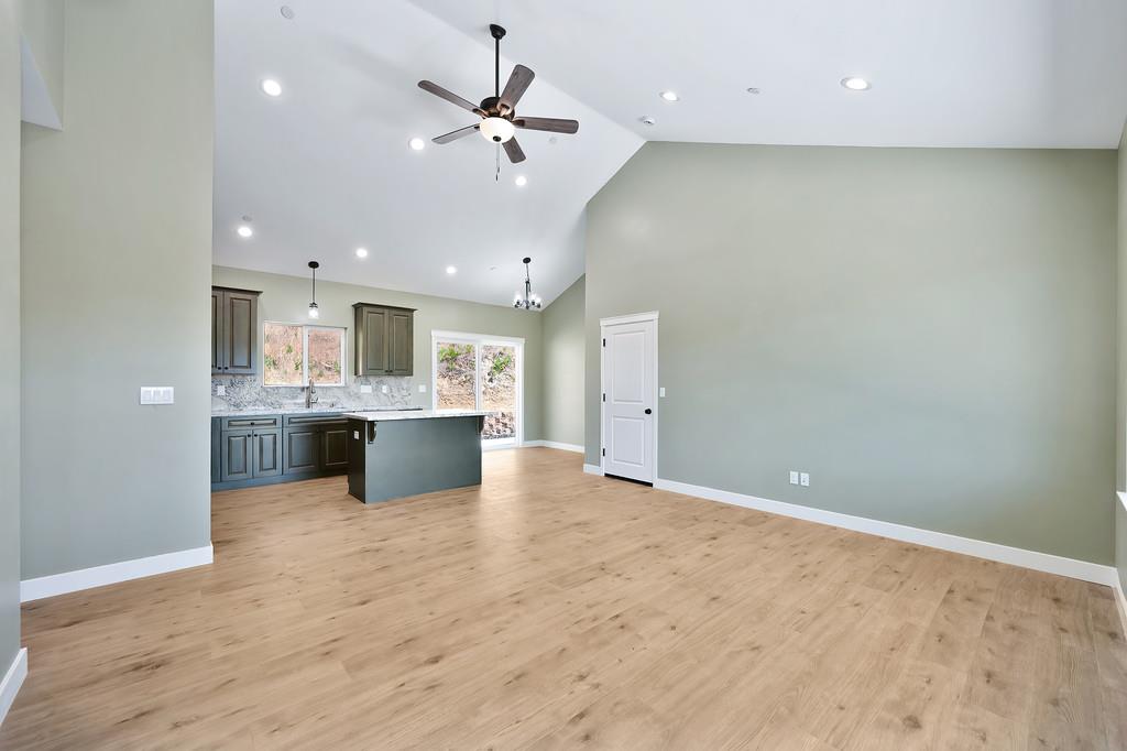7255 Winding Way