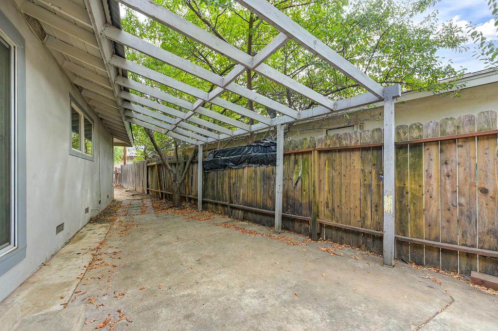 7409 Circlet Way
