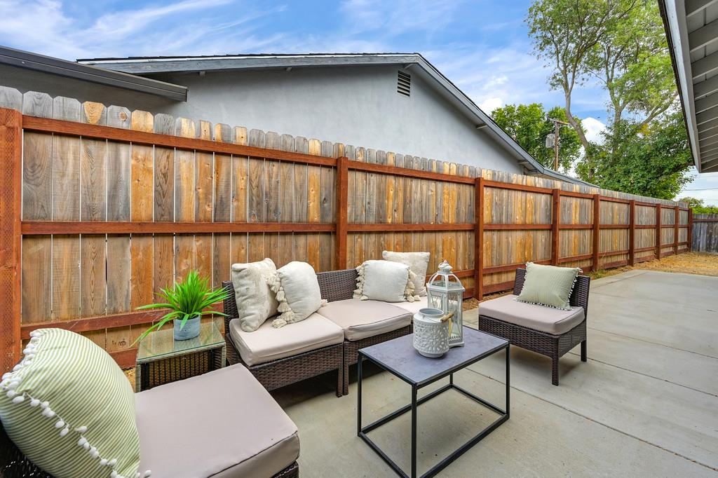 7409 Circlet Way