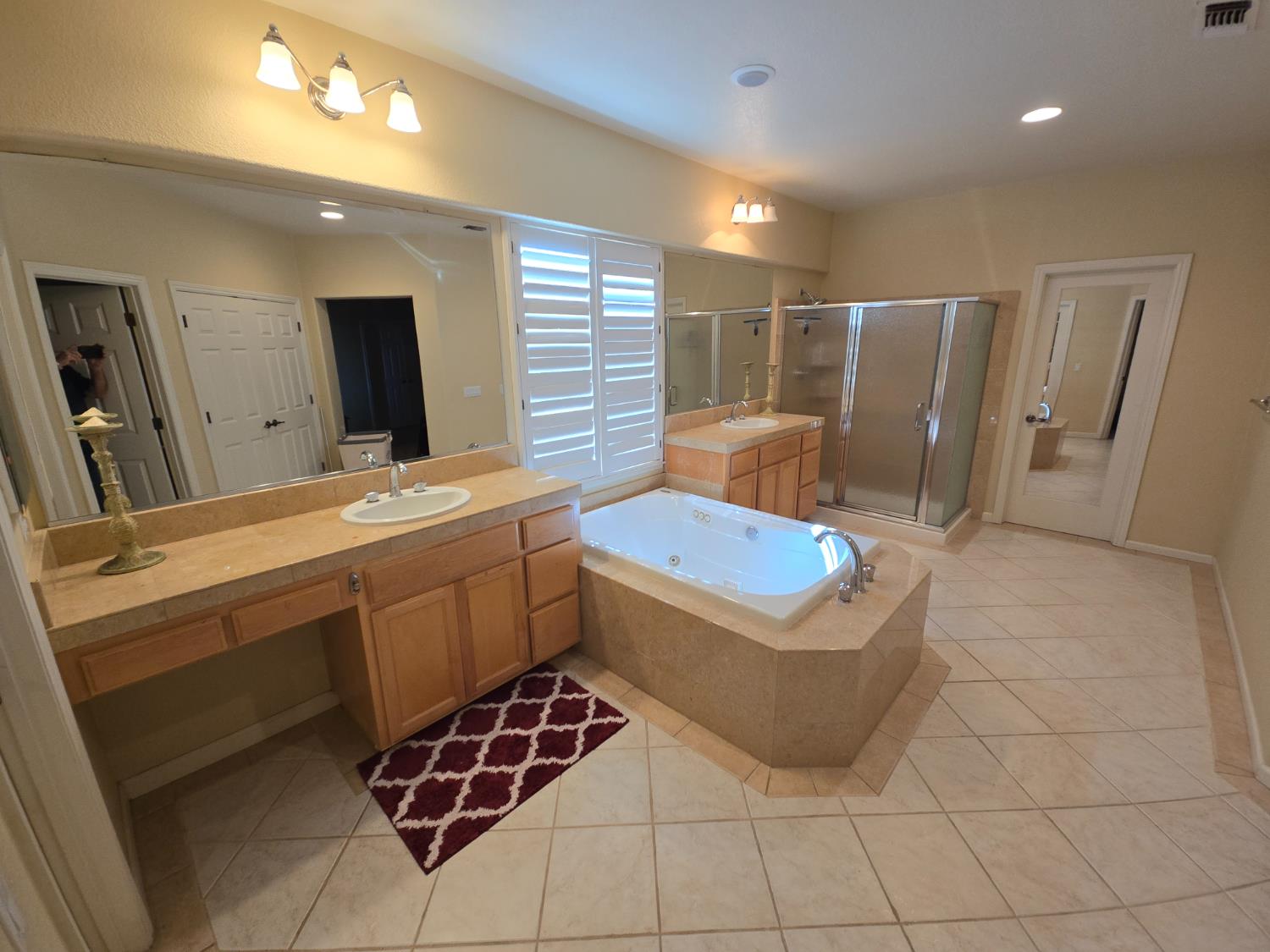 1671 Observation Way