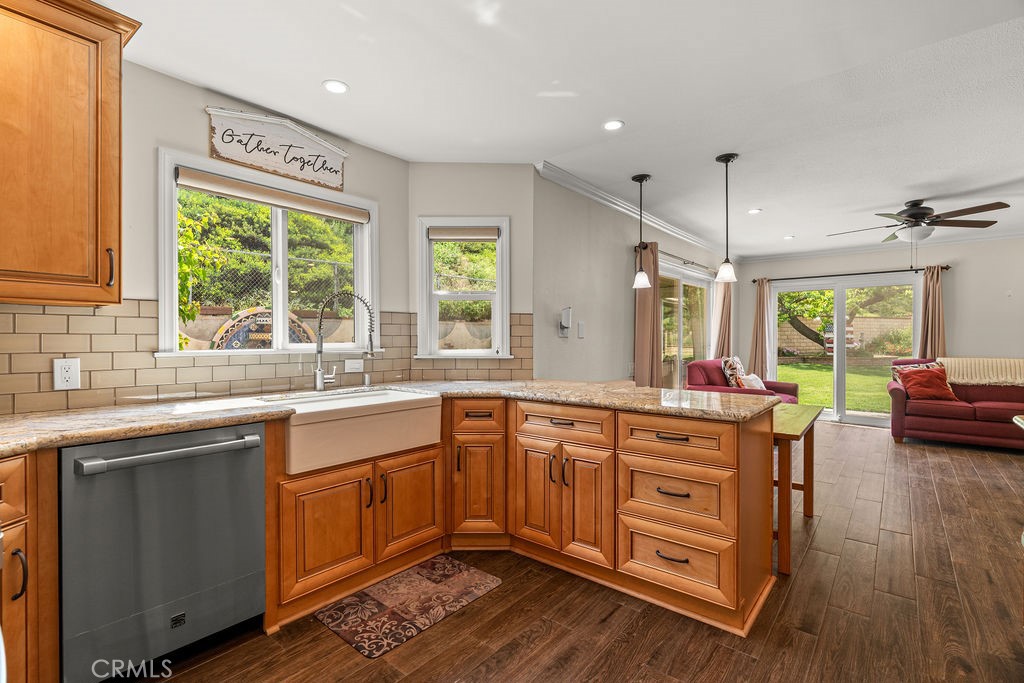 11012 Canyon Meadows