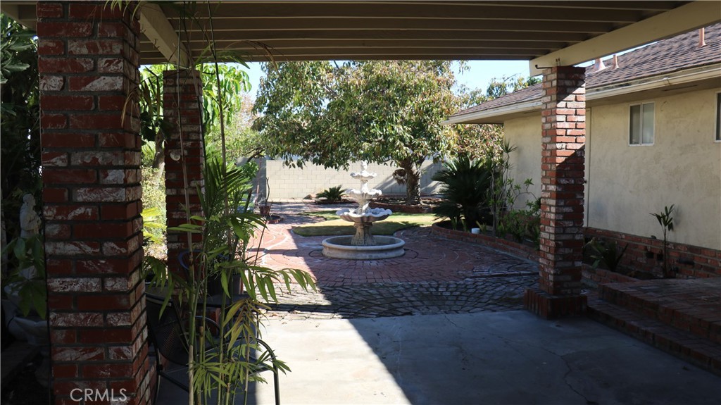 8821 Shenandoah