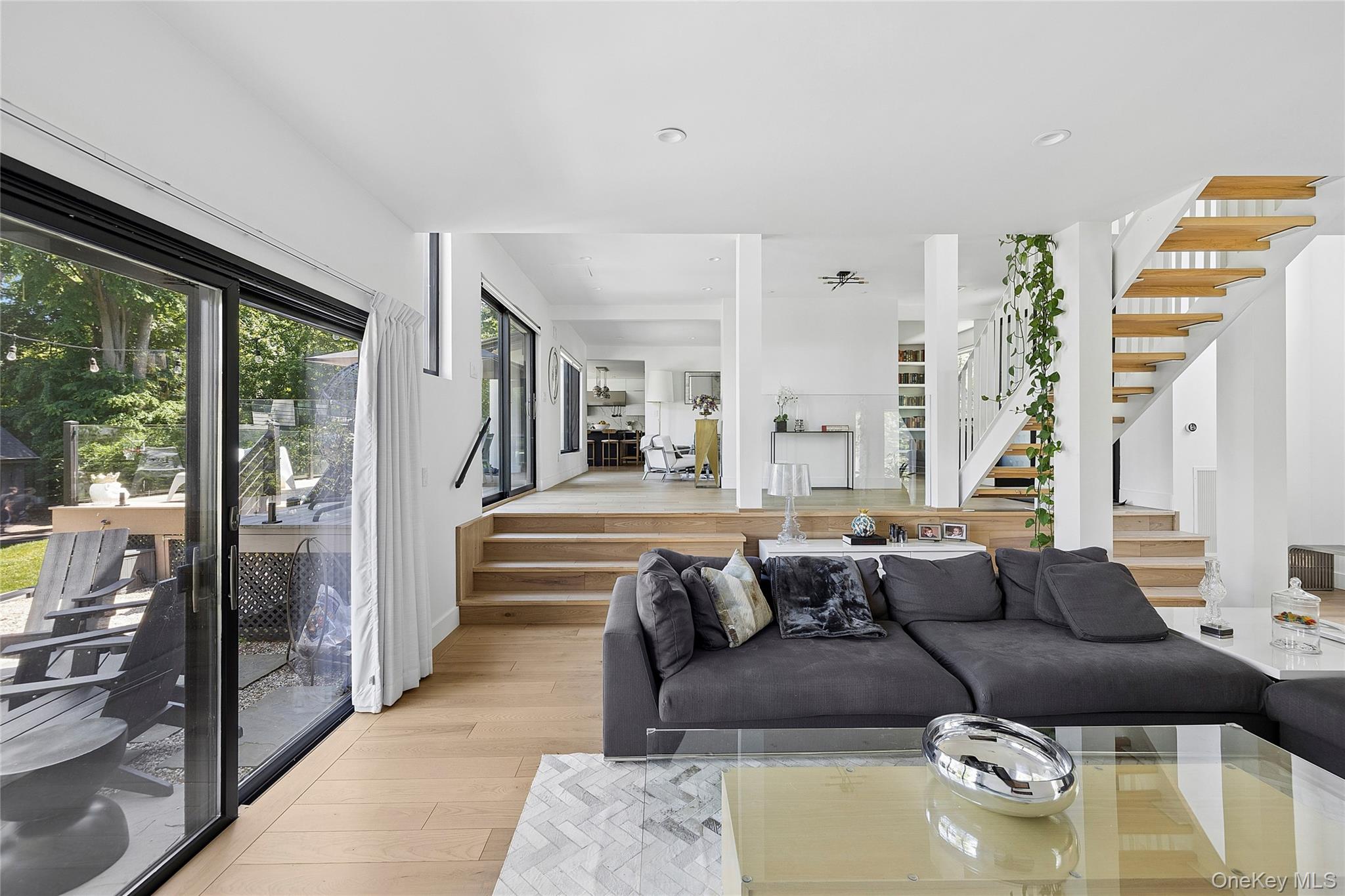 112 Huntington Road