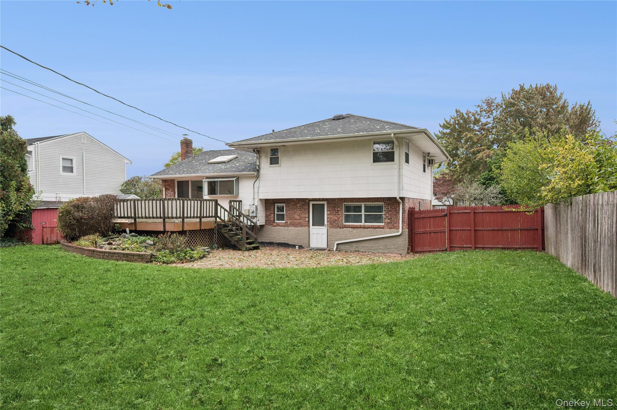 11 Montrose Drive