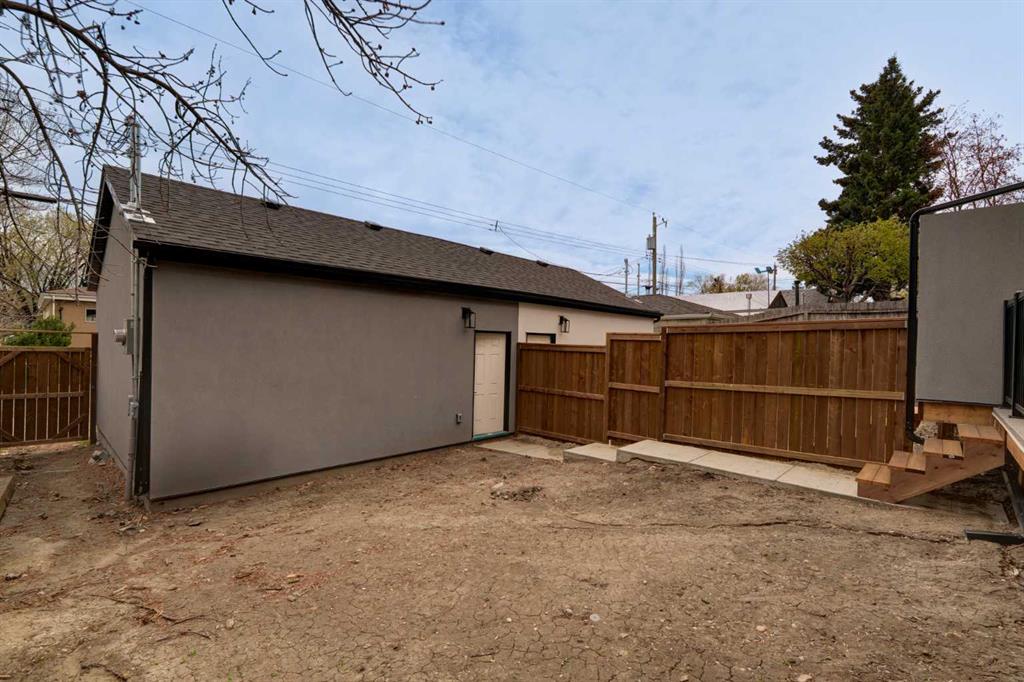 2810 35 Street SW