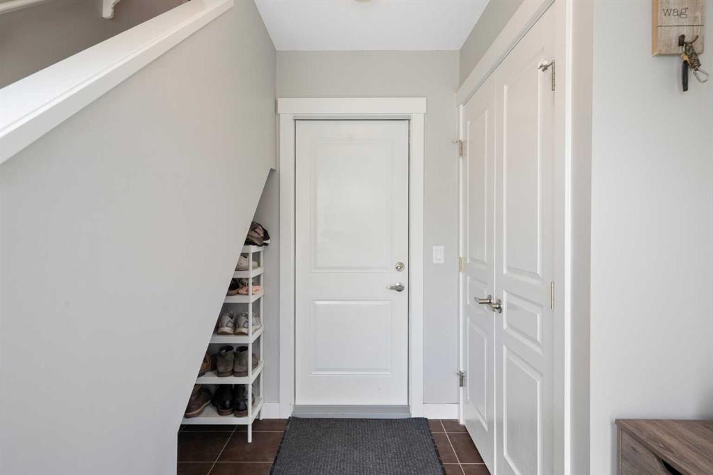 32 Horseshoe Crescent Unit: 301