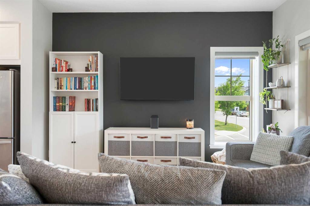 32 Horseshoe Crescent Unit: 301