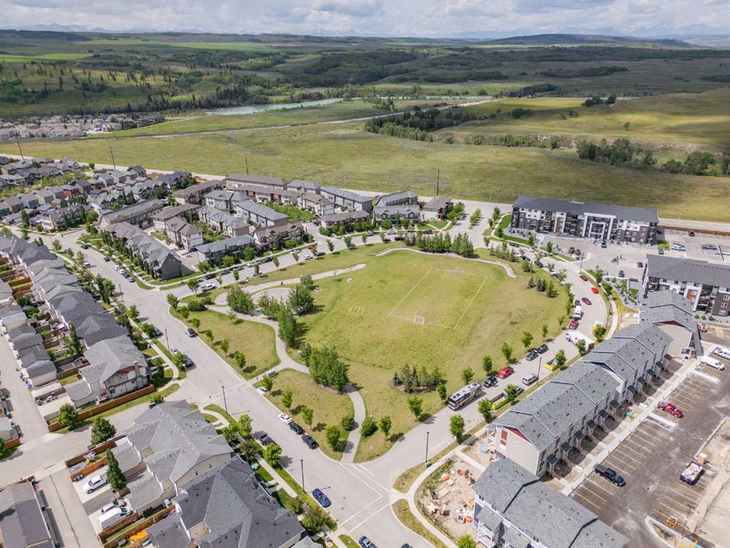 32 Horseshoe Crescent Unit: 301