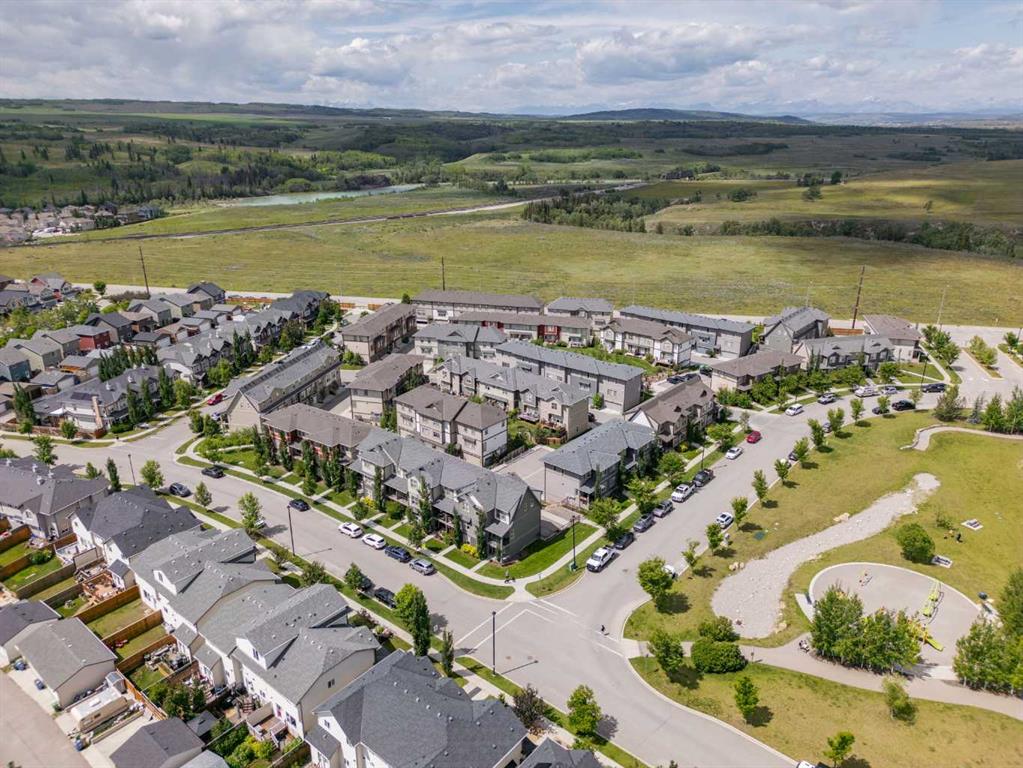 32 Horseshoe Crescent Unit: 301