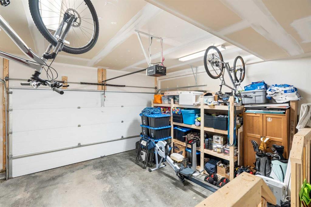 32 Horseshoe Crescent Unit: 301