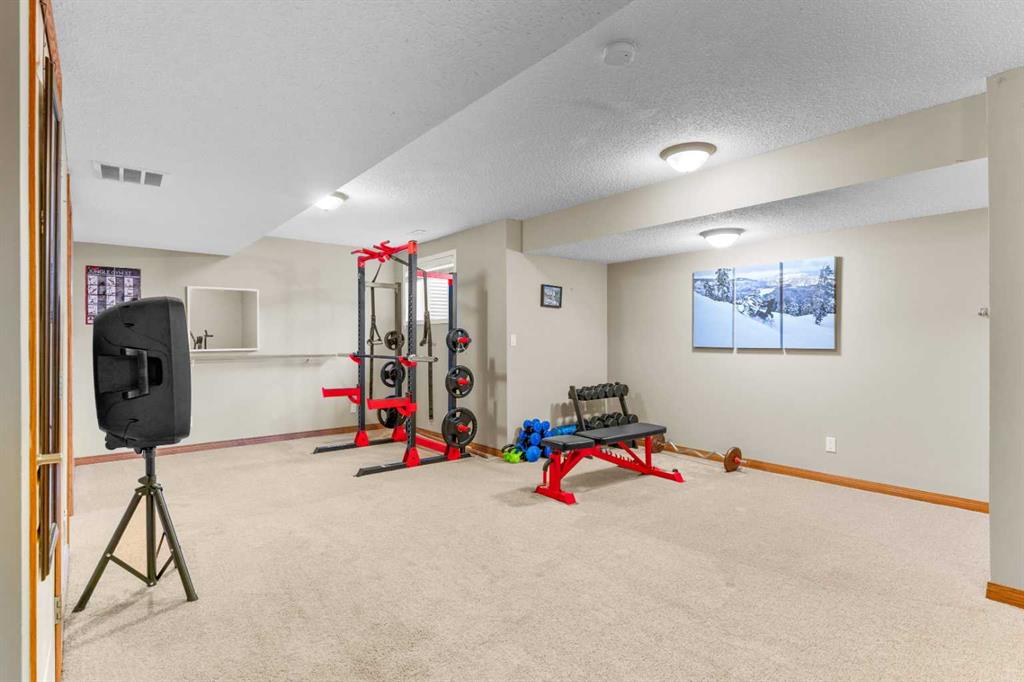 11 Boulder Creek Terrace SE