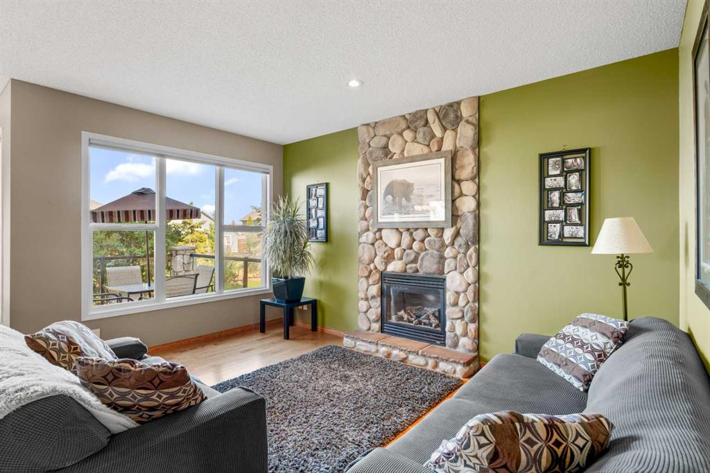 11 Boulder Creek Terrace SE