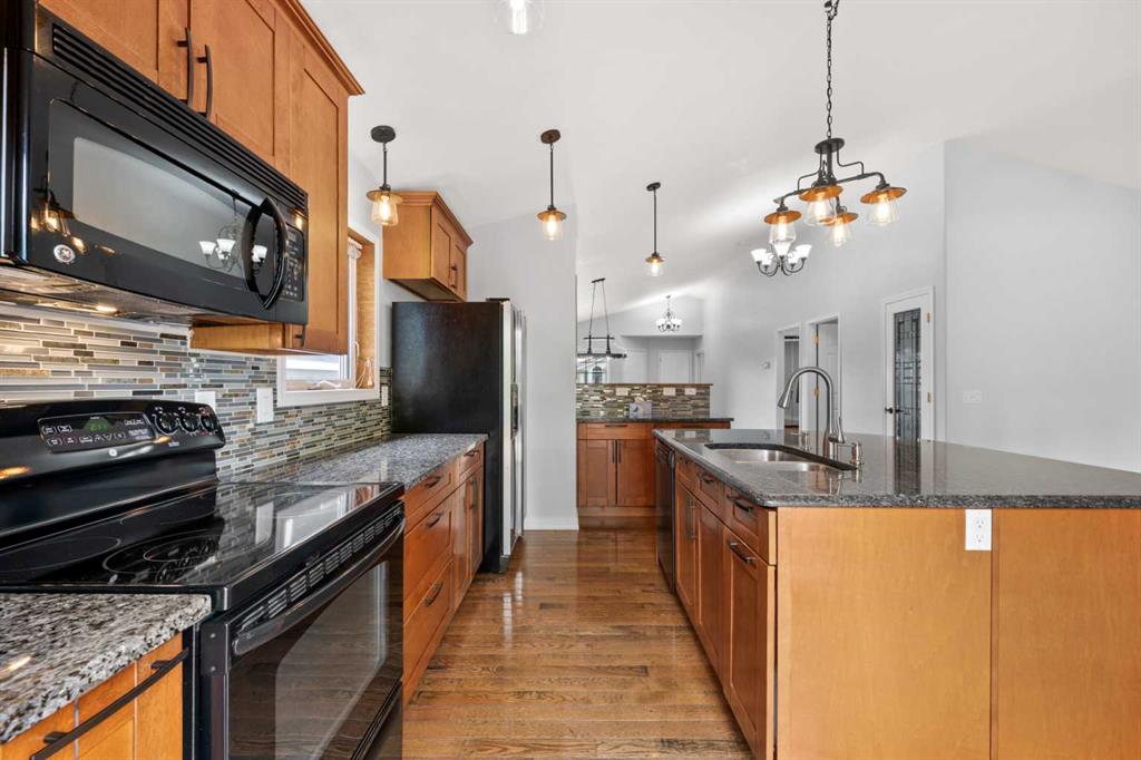 71 Arbour Wood Close NW