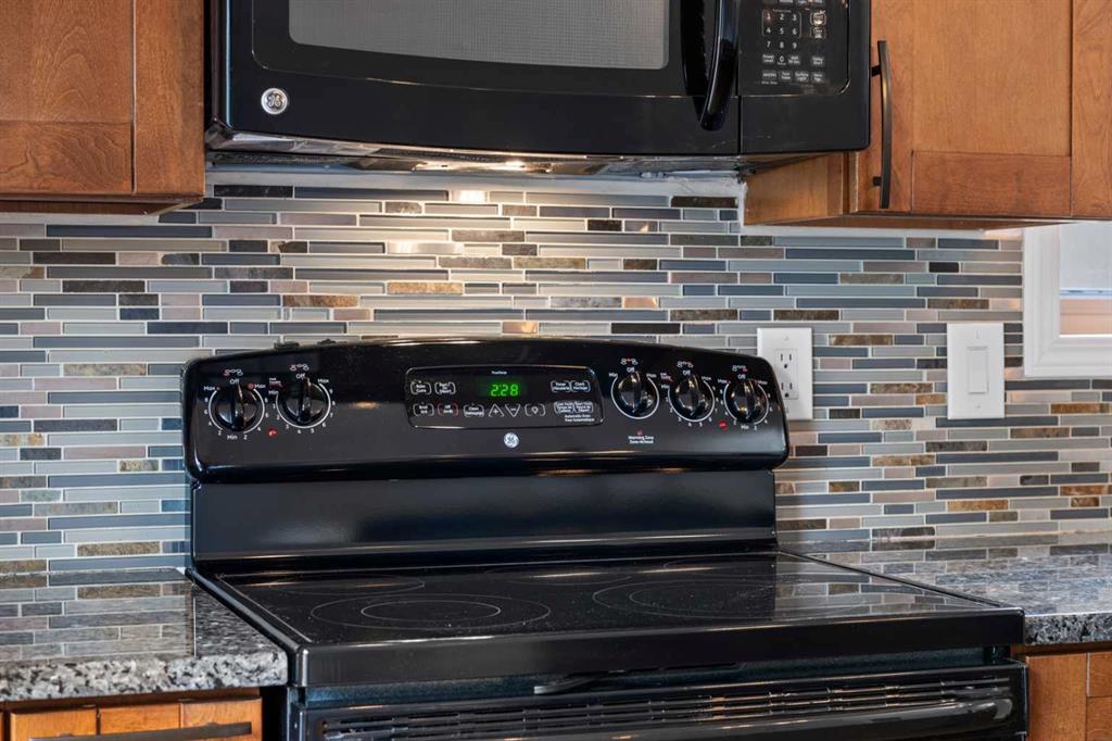 71 Arbour Wood Close NW