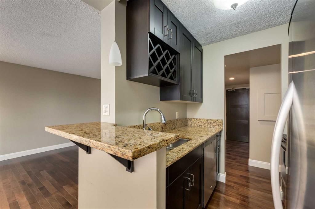 733 14 Avenue SW Unit: 706