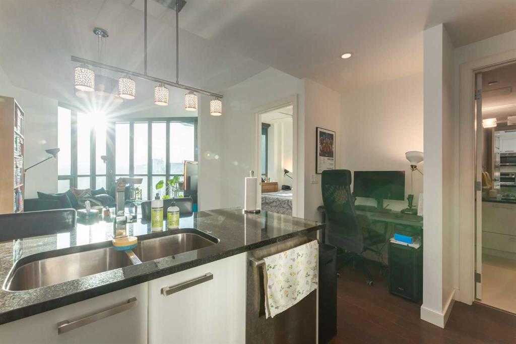 225 11 Avenue SE Unit: 2509