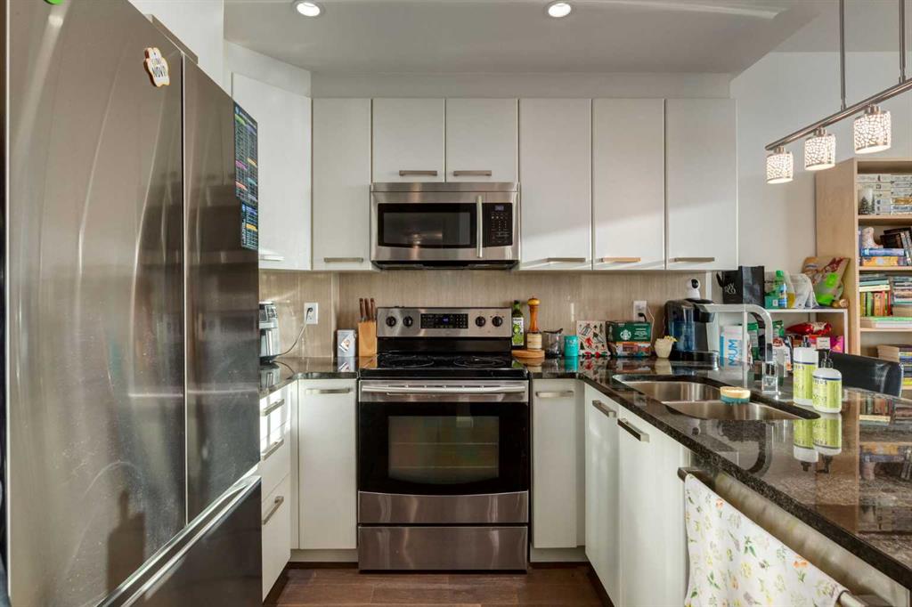 225 11 Avenue SE Unit: 2509