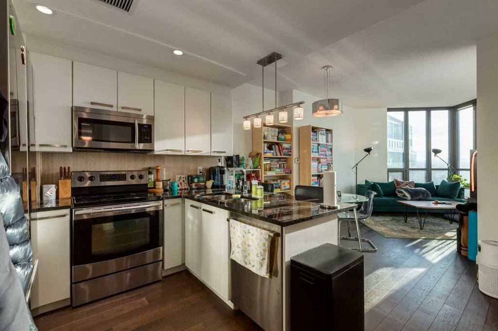 225 11 Avenue SE Unit: 2509