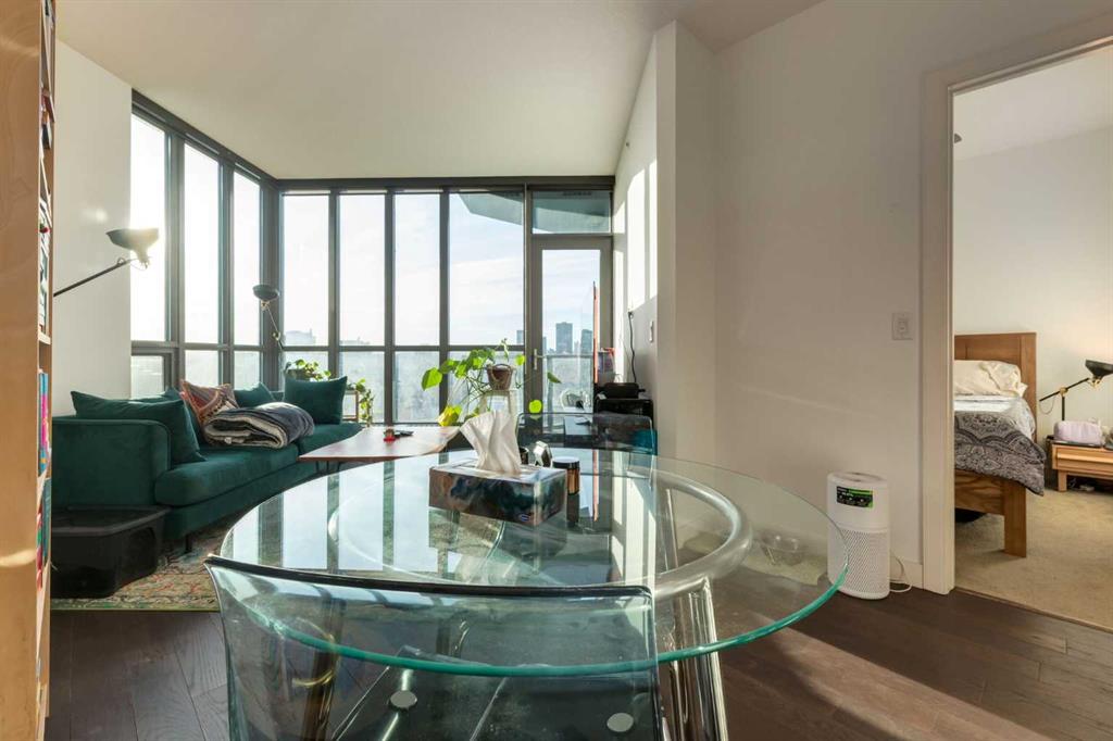 225 11 Avenue SE Unit: 2509