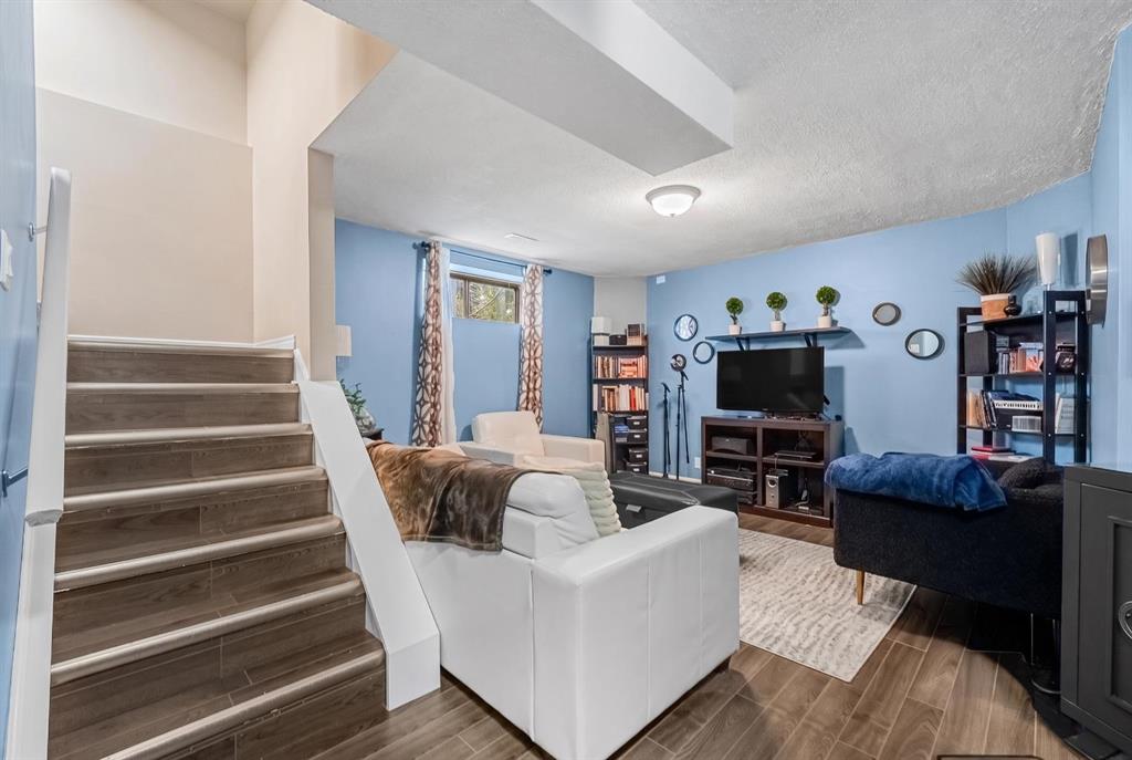 39 Hidden Valley Link NW