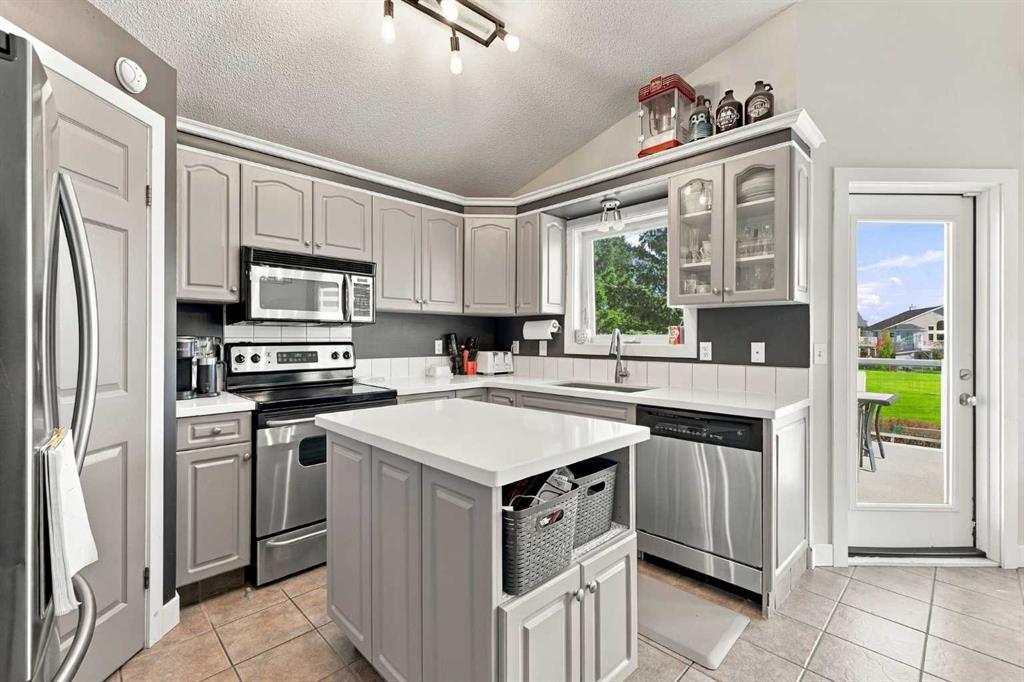 5 Riverview Court