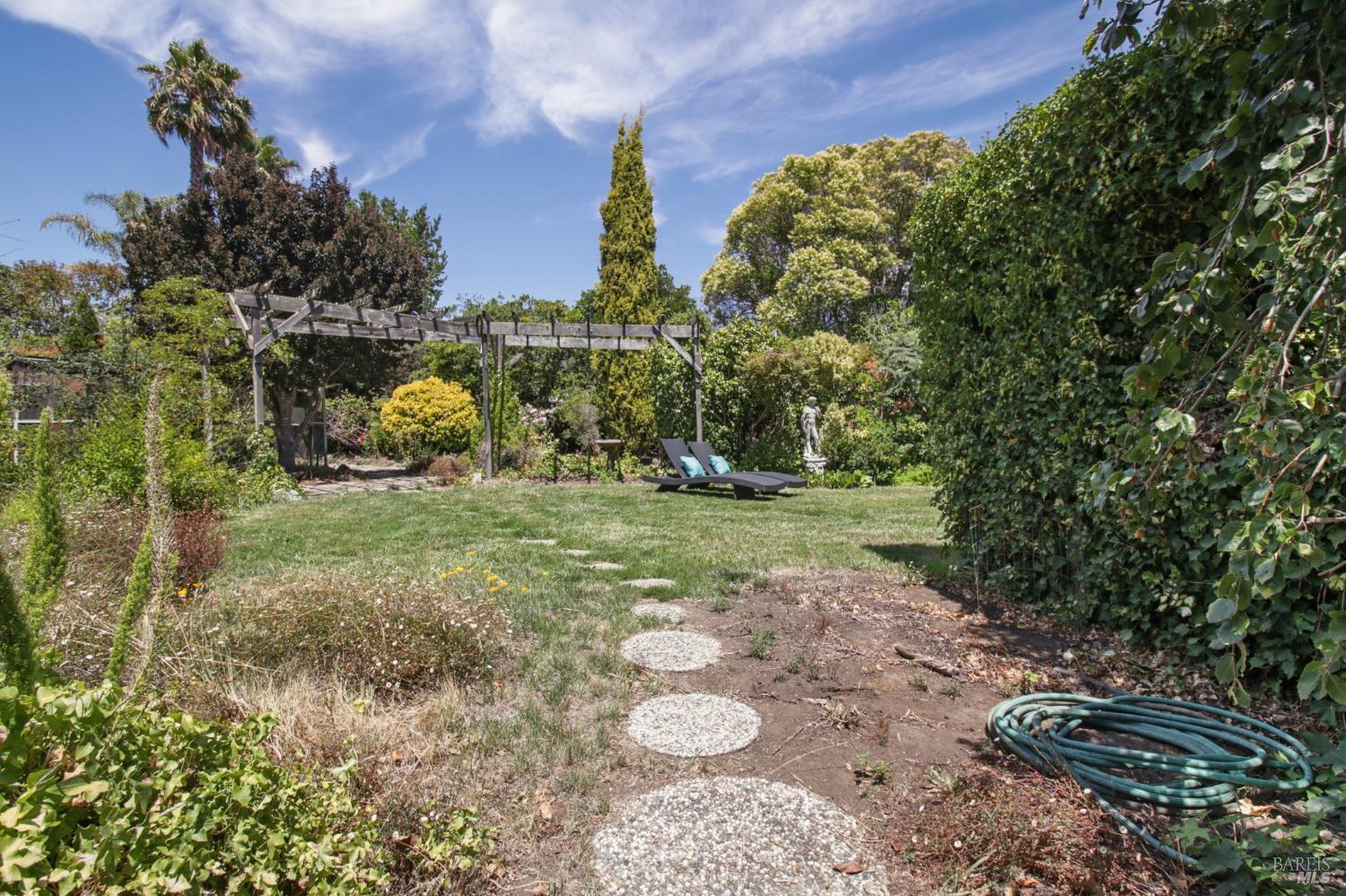 754 Bradley Avenue
