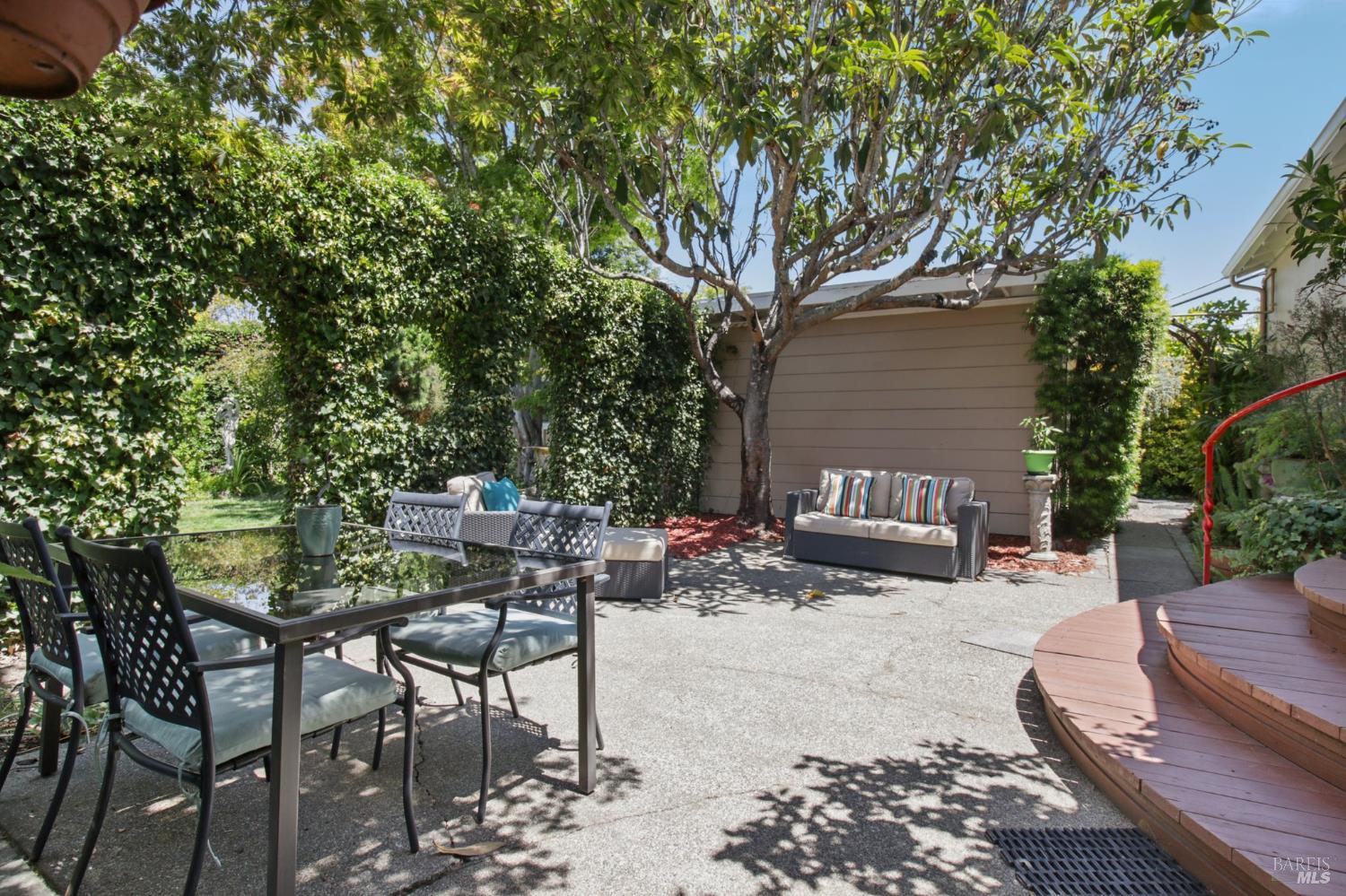 754 Bradley Avenue