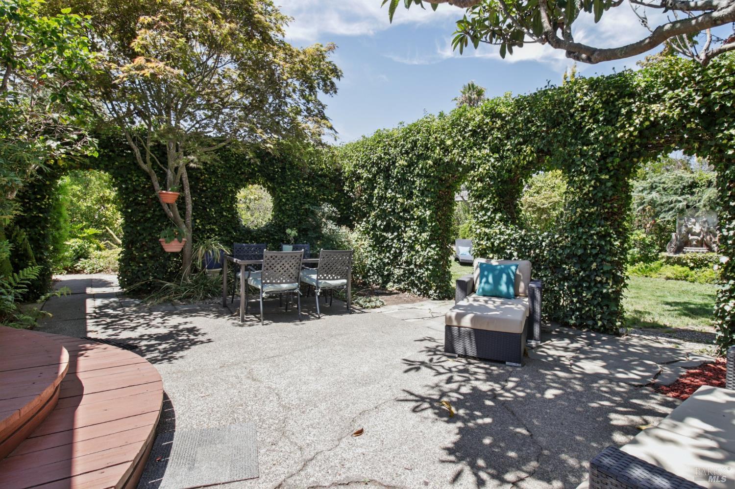 754 Bradley Avenue