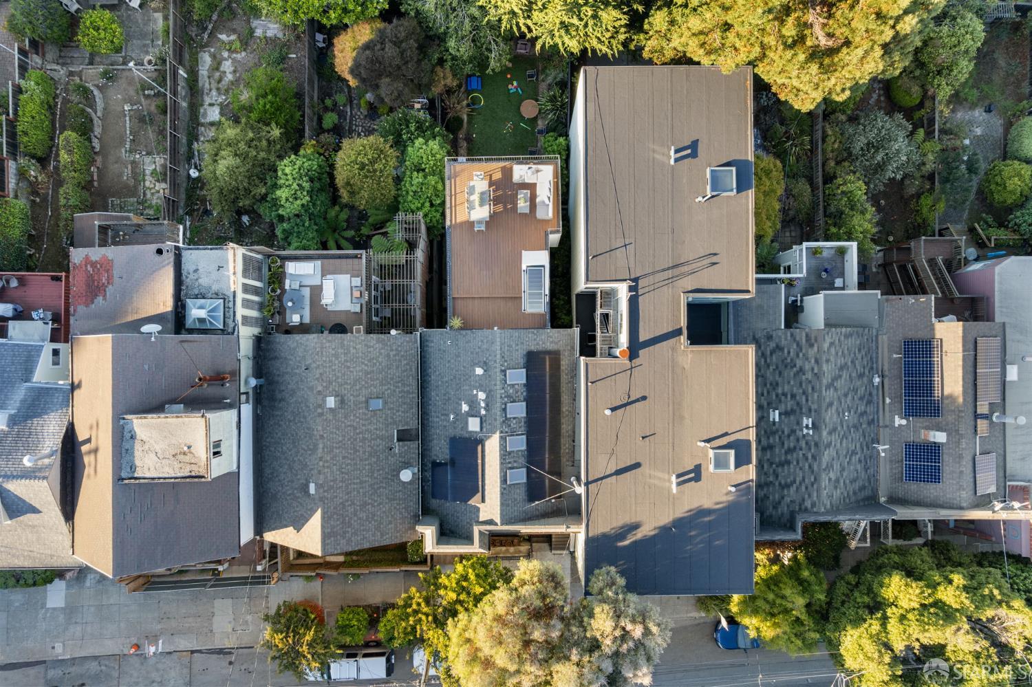 4040 Cesar Chavez Street