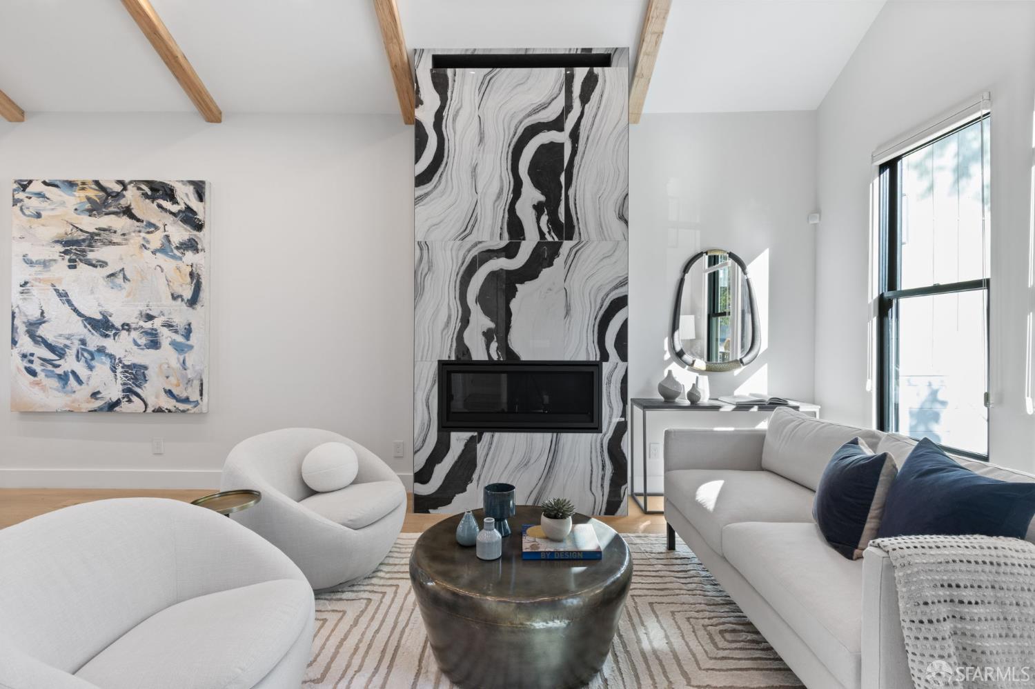 4040 Cesar Chavez Street